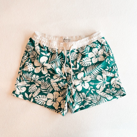 American Eagle Outfitters Other - American Eagle swim trunks. M